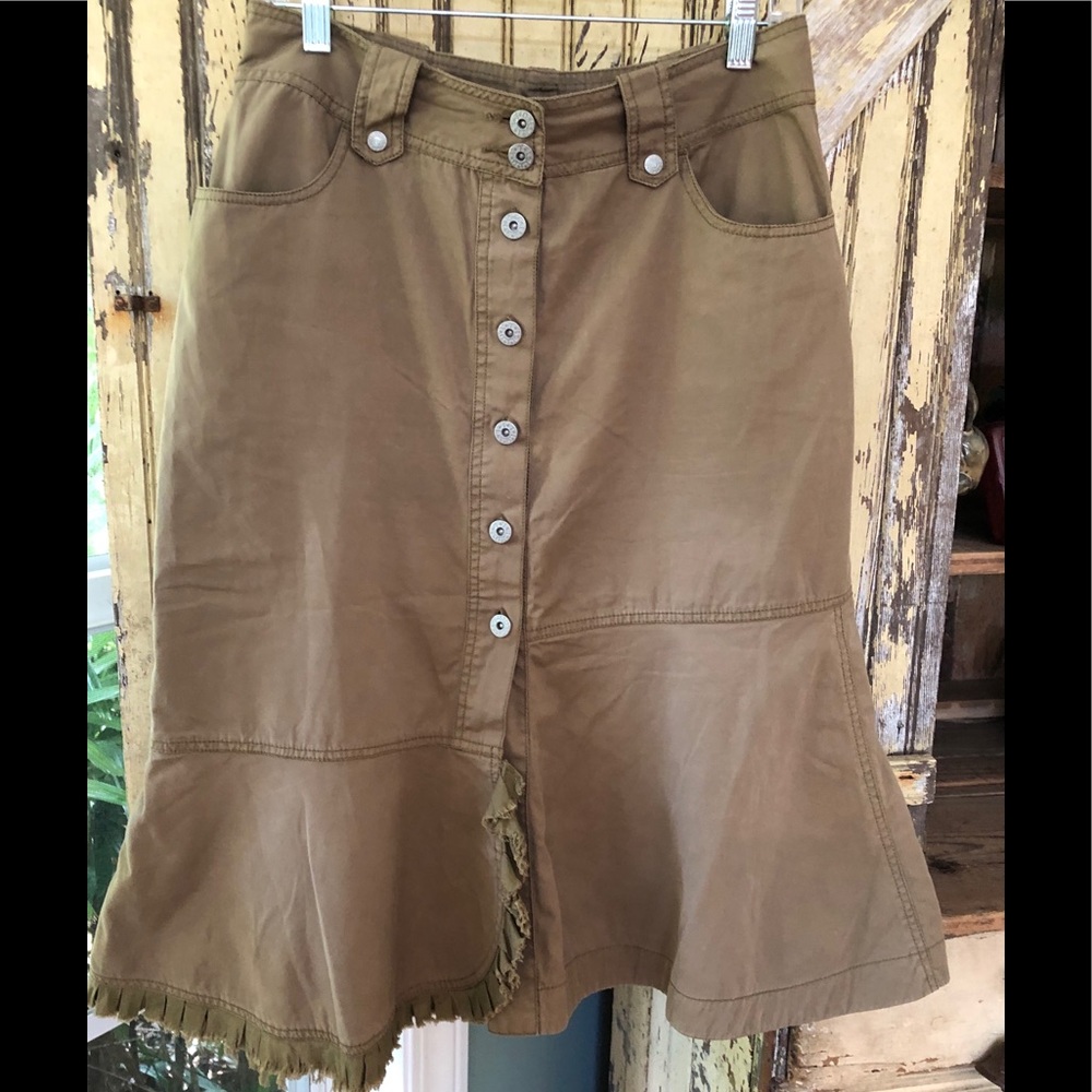 Oilily Button down trumpet skirt size 38 ruffle hem